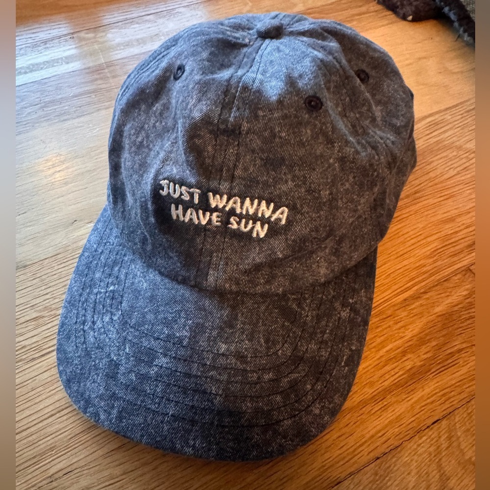 Trust x Bali 'Just Wanna Have Sun' Women's Cap
